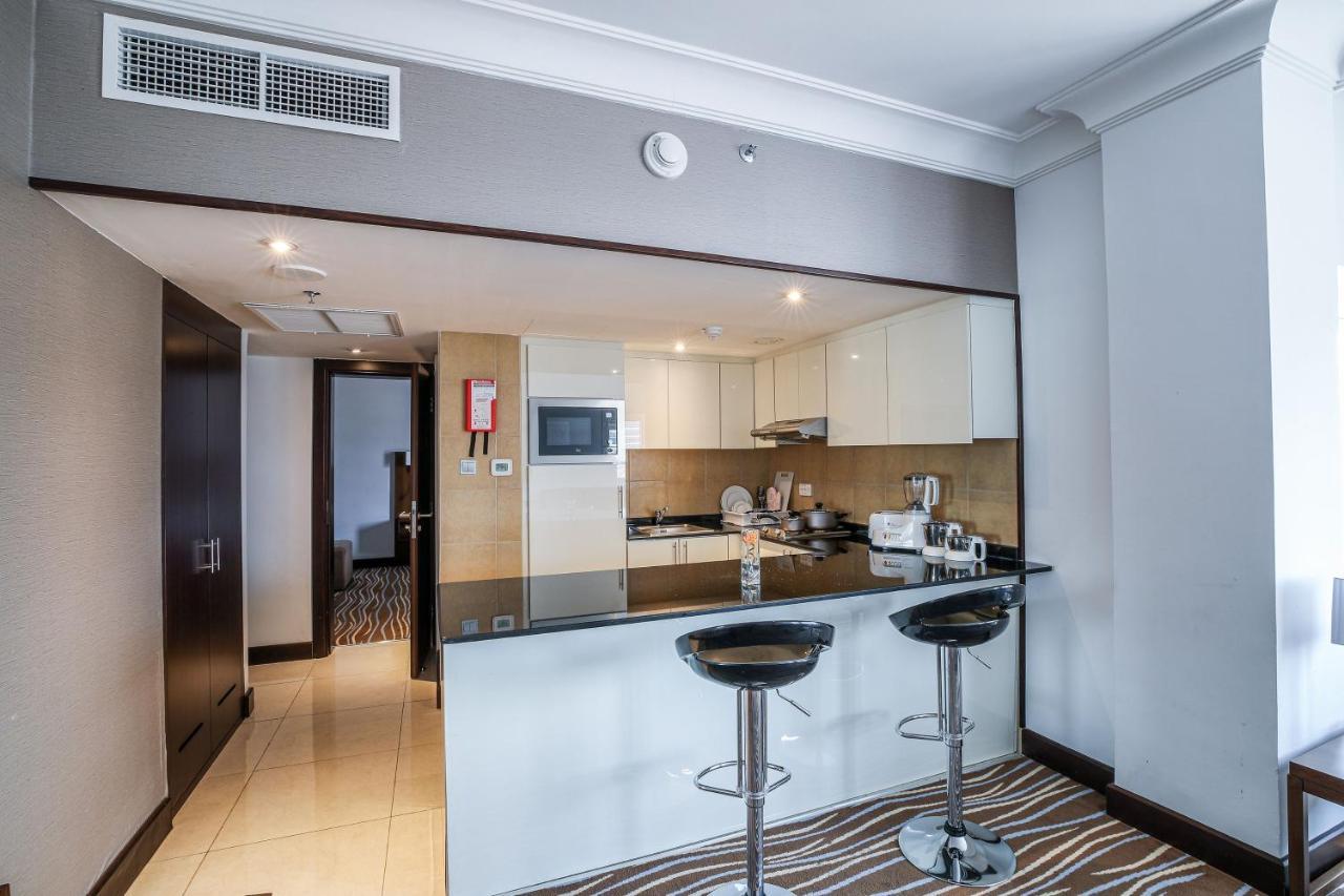 Copthorne Downtown By Millennium Hotel Abu Dhabi Bagian luar foto