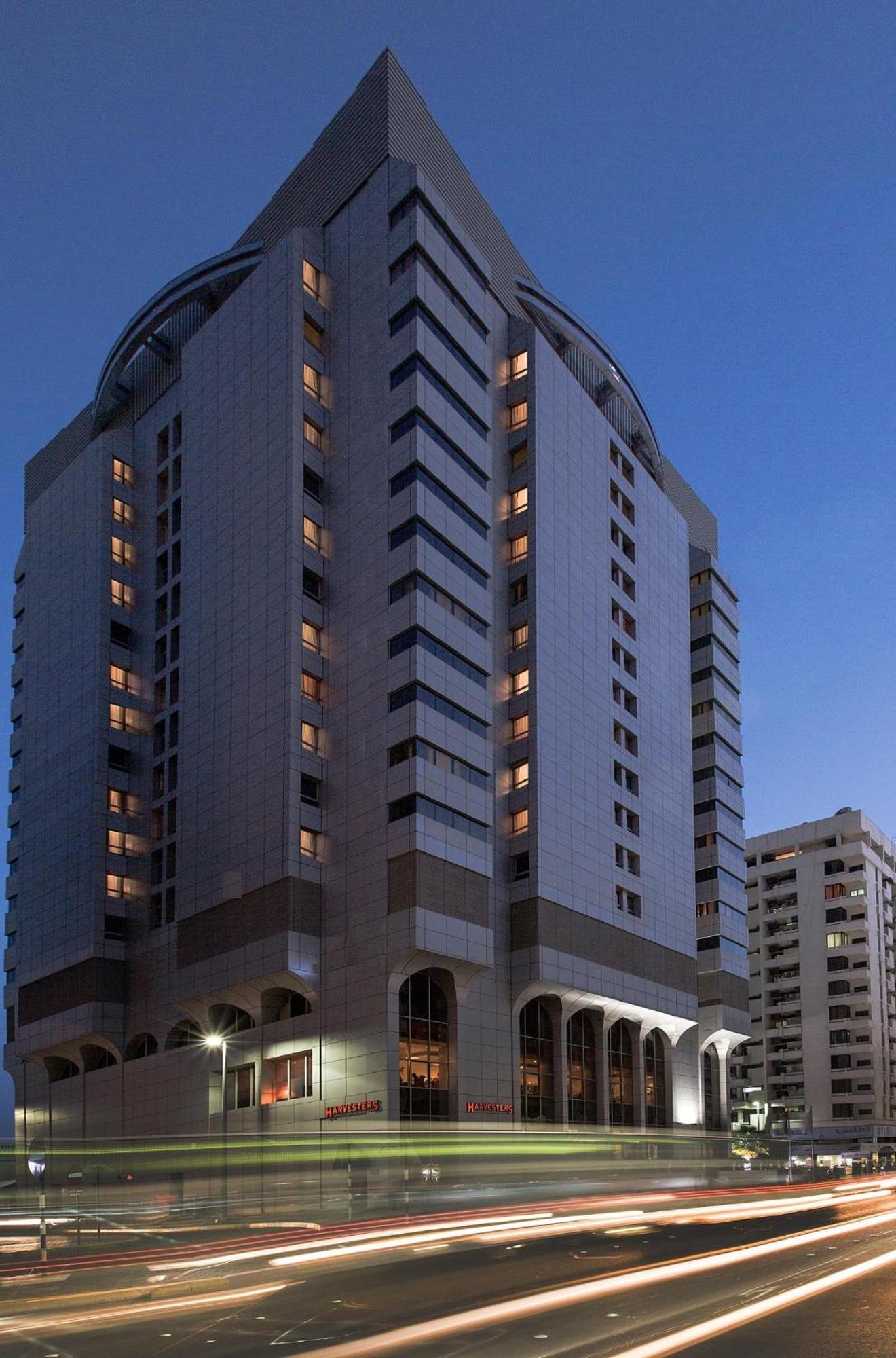 Copthorne Downtown By Millennium Hotel Abu Dhabi Bagian luar foto
