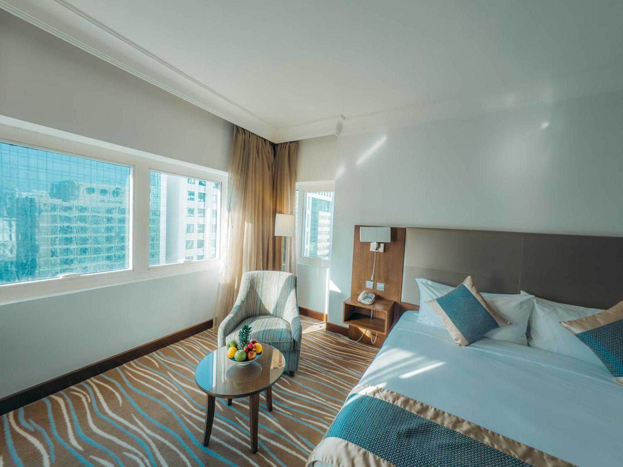 Copthorne Downtown By Millennium Hotel Abu Dhabi Bagian luar foto