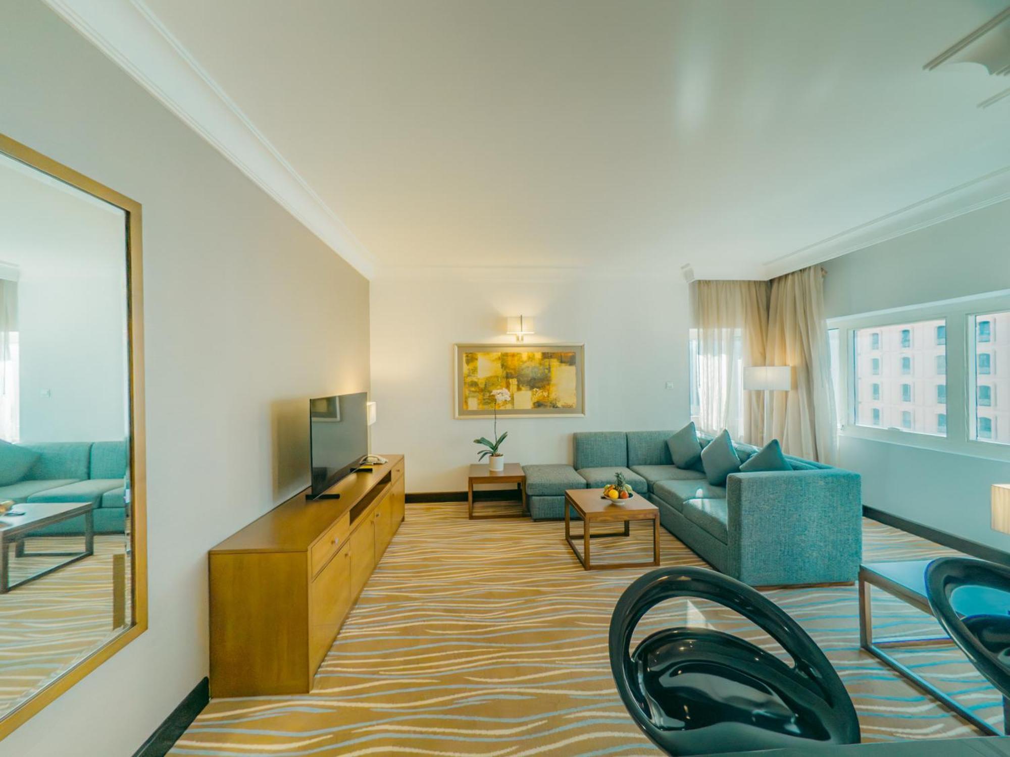 Copthorne Downtown By Millennium Hotel Abu Dhabi Bagian luar foto