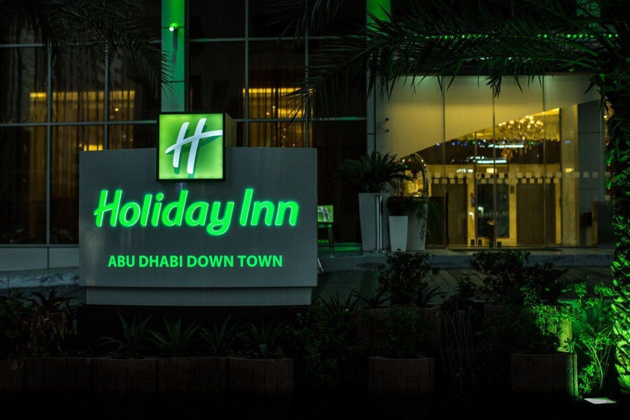 Copthorne Downtown By Millennium Hotel Abu Dhabi Bagian luar foto