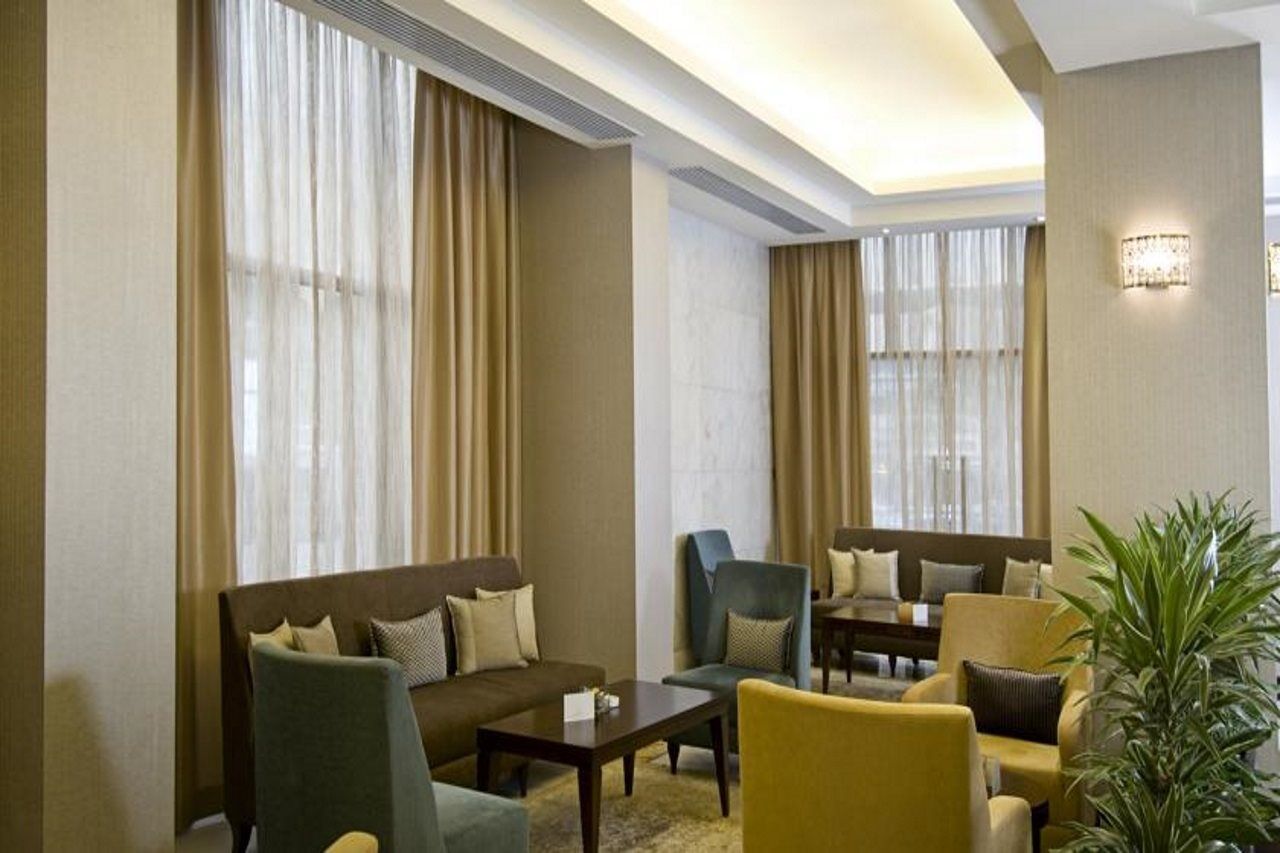 Copthorne Downtown By Millennium Hotel Abu Dhabi Bagian luar foto